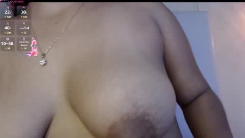 eloisa_ferrer_ online show from 01/06/25, 07:45
