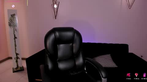 Snapshot of eloisaolivero chatting on 11/25/25, 07:47 ELOISA OLIVERO online show from 11/25/25, 07:47