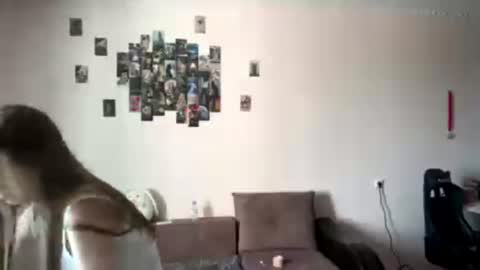 Snapshot of eloiscolins chatting on 06/10/26, 04:34 eloiscolins online show from 06/10/26, 04:34