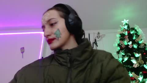 Chelsea  Please help me to reach 100 thumbs up online show from 12/17/24, 02:44