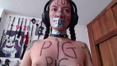 Chelsea  Please help me to reach 100 thumbs up online show from 01/23/25, 09:39