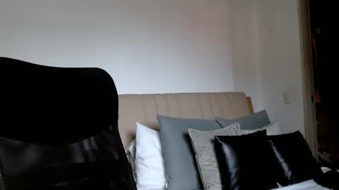 elosocazador online show from 12/13/24, 01:22