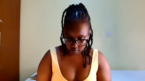 ELOWENA online show from 07/02/26, 08:48