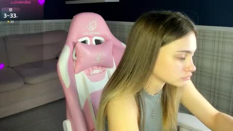 Snapshot of elsa_carterr chatting on 10/17/25, 08:39 elsa_carterr online show from 10/17/25, 08:39