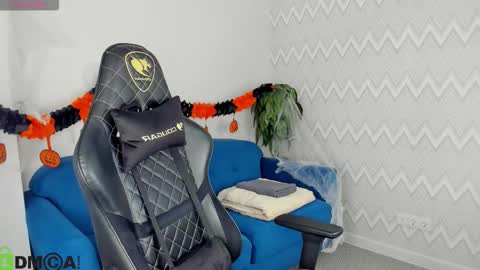 elsa_carterr online show from 10/31/25, 08:48