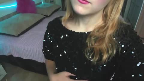 Elsa  online show from 12/04/24, 02:53