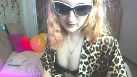 Elsa  online show from 02/07/25, 03:55