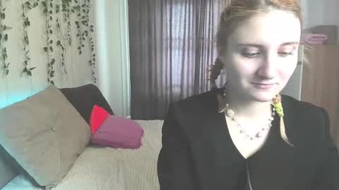 Elsa  online show from 02/12/25, 07:55