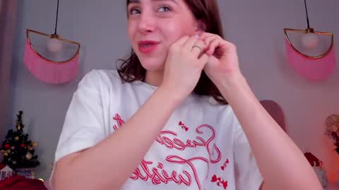 Michelle online show from 12/25/24, 01:53