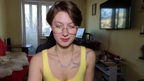 Snapshot of elsaangel chatting on 10/31/25, 02:34 elsaangel online show from 10/31/25, 02:34