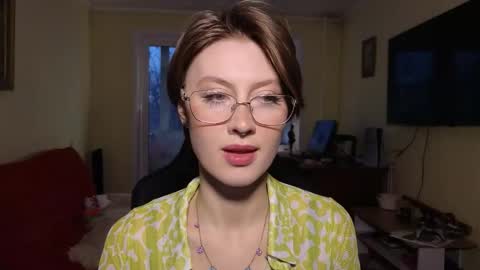 Snapshot of elsaangel chatting on 11/19/25, 02:11 elsaangel online show from 11/19/25, 02:11