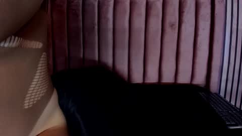 Elsa online show from 11/15/25, 07:43