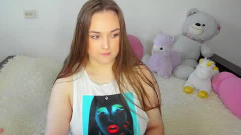 Elsa online show from 09/21/25, 01:57