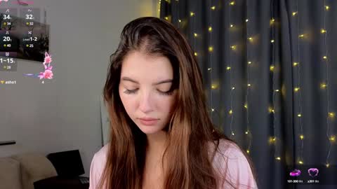 Elizabeth online show from 01/06/25, 10:57