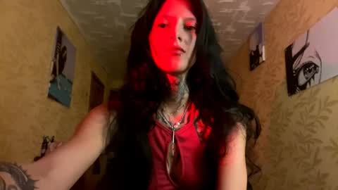 Evelyn online show from 09/17/25, 05:36