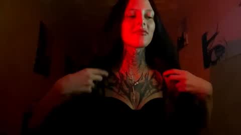 Evelyn online show from 09/20/25, 09:16