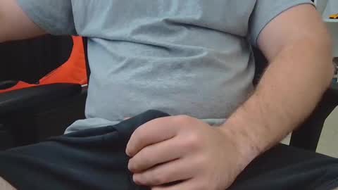 Snapshot of eltanke2206 chatting on 10/20/25, 06:52 alexgarg online show from 10/20/25, 06:52