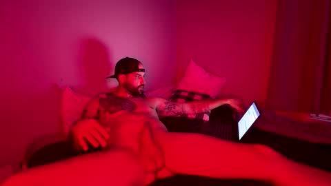 Snapshot of eltexxx0 chatting on 12/14/25, 11:31 eltexxx0 online show from 12/14/25, 11:31