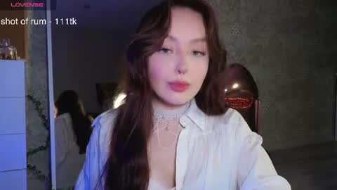 Mia 3 online show from 08/01/26, 05:34