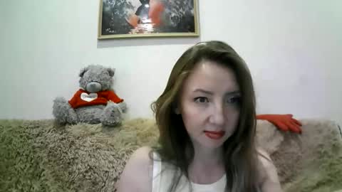 Snapshot of elvaarno chatting on 10/23/25, 07:40 ElvaArno online show from 10/23/25, 07:40
