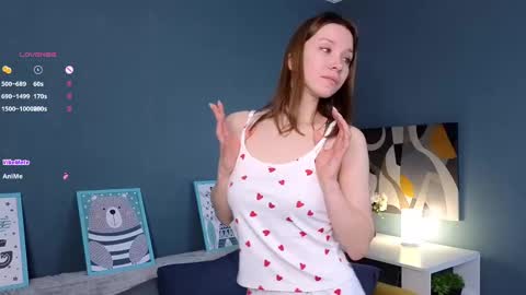 Sophie online show from 02/25/25, 01:20