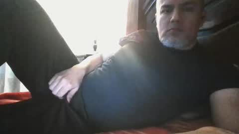 Snapshot of elvecinotravieso chatting on 12/16/25, 05:07 Peter la roca online show from 12/16/25, 05:07