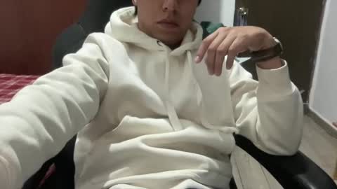 Snapshot of elvergudo0 chatting on 09/14/25, 08:02 Diego online show from 09/14/25, 08:02