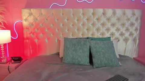 Ely online show from 09/17/25, 12:18