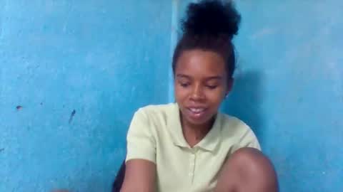 elys208 online show from 10/25/25, 11:29