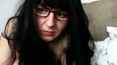 elyseblue online show from 12/10/24, 11:22
