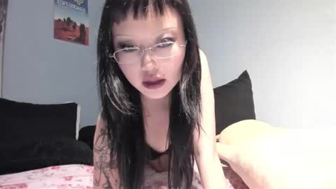 Elysia online show from 11/09/25, 06:01