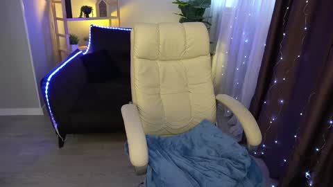 Call me Elis online show from 01/15/25, 12:25