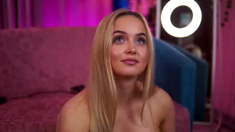 Elyssa online show from 06/11/26, 12:32