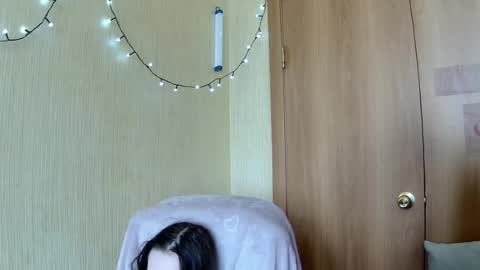 Elza Kom online show from 06/16/26, 04:15
