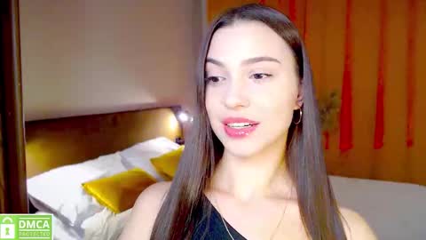 elza_rose online show from 11/17/25, 09:42