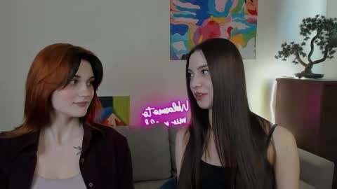 Snapshot of elza_rose chatting on 05/21/26, 09:38 elza_rose online show from 05/21/26, 09:38