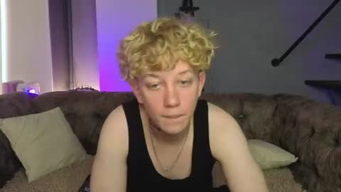em_chipsi online show from 07/24/26, 05:00