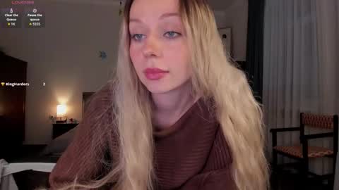 Snapshot of em_emilie chatting on 01/09/26, 03:37 Emilie online show from 01/09/26, 03:37