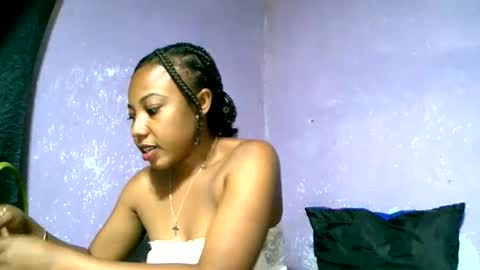 ema900845 online show from 02/18/25, 09:43