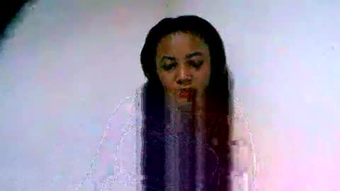 ema900845 online show from 03/11/25, 02:43