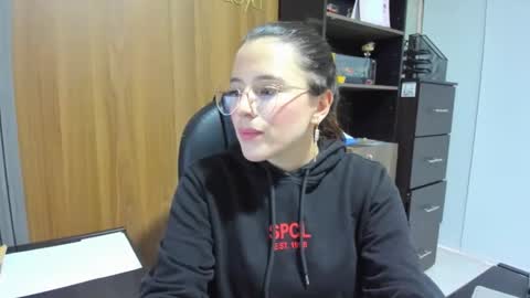 Estefany Martinez Acua INSTAGRAM ema 04oficial online show from 11/20/25, 09:14