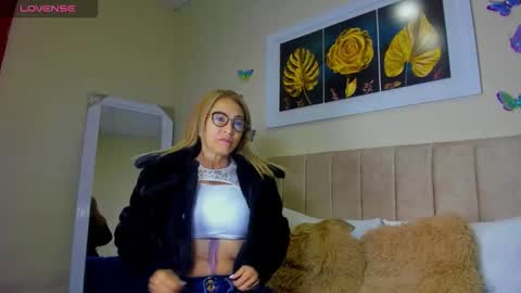 Snapshot of ema_garciaa chatting on 10/05/25, 11:52 ema garcia online show from 10/05/25, 11:52