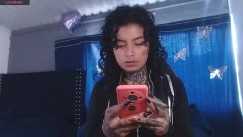 ema_ploxx online show from 05/13/26, 03:53