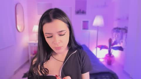 Snapshot of ema_soul chatting on 11/08/25, 08:29 emma soul online show from 11/08/25, 08:29