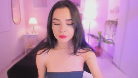 Snapshot of ema_soul chatting on 11/17/25, 12:49 emma soul online show from 11/17/25, 12:49