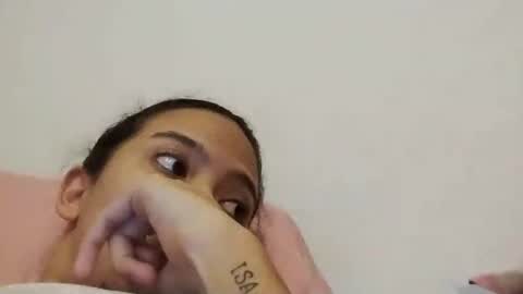 Snapshot of emaandemely chatting on 10/14/25, 04:57 emaandemely online show from 10/14/25, 04:57