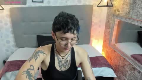 emahills__axelrose online show from 10/04/25, 02:20