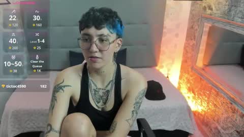emahills__axelrose online show from 10/13/25, 03:06