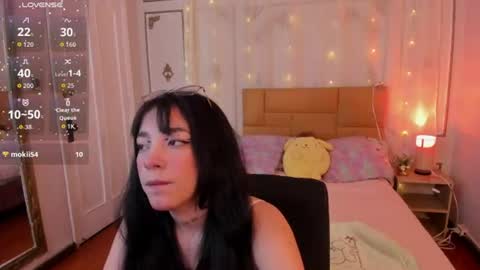 Emma online show from 07/04/26, 05:13