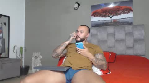 Snapshot of emanuelspencer chatting on 12/18/25, 04:51 emanuelspencer online show from 12/18/25, 04:51